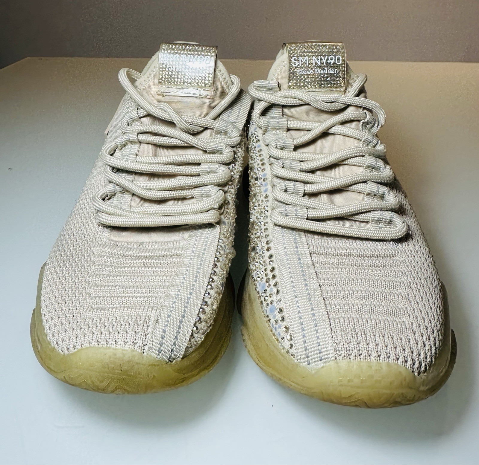 Steve Madden SM NY90 Sneakers Beige Rhinestone Breathable Womens Sz 7.5