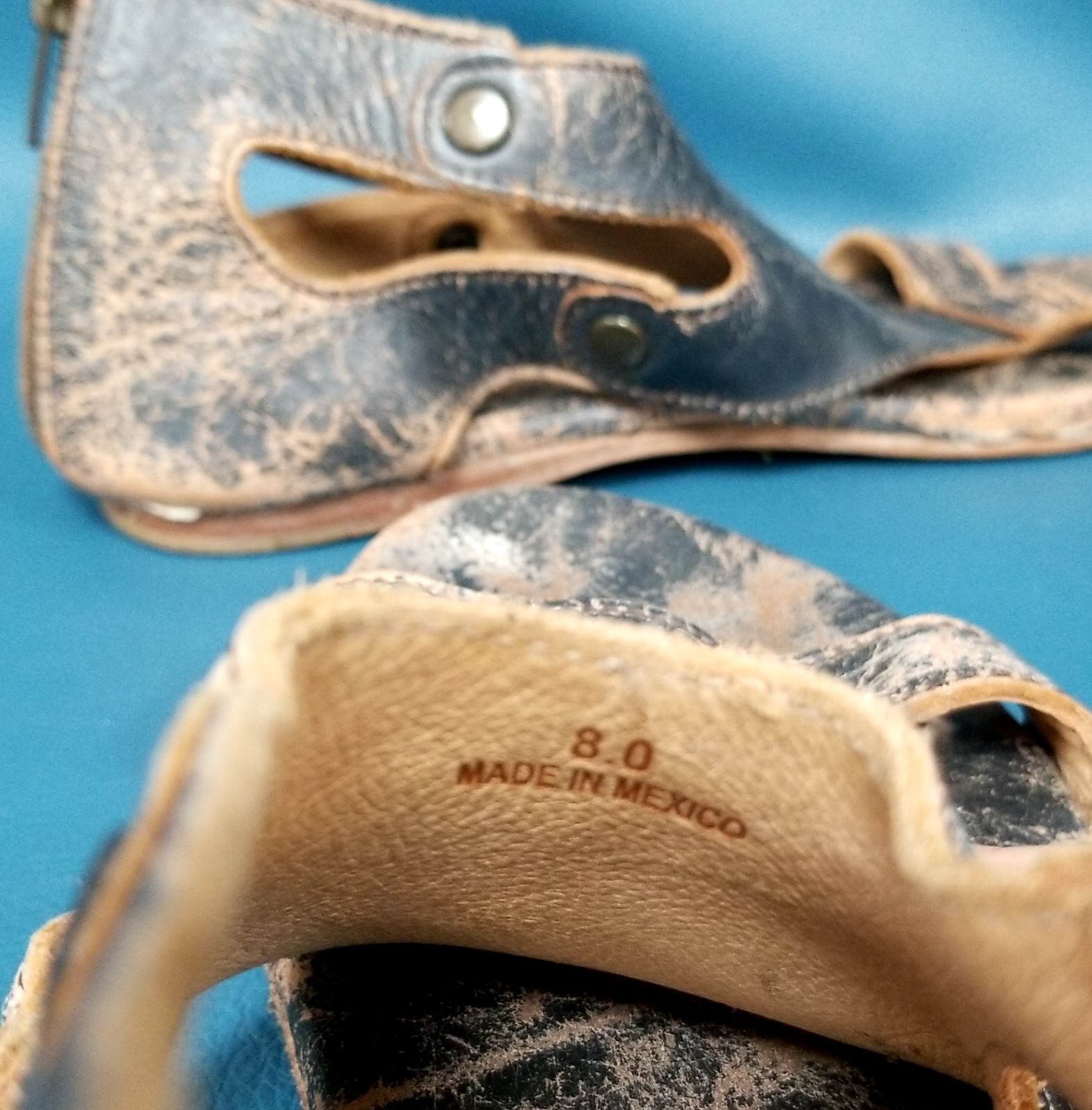 Bed Stu Gray & Brown Distressed Leather Size 8 Flat Zip Sandals