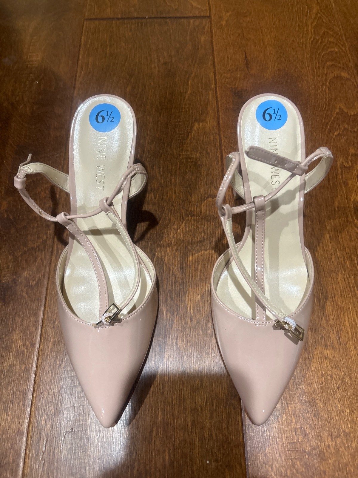 New without box, good condition, Nine West T-strap blush ladies shoes size 6 1/2