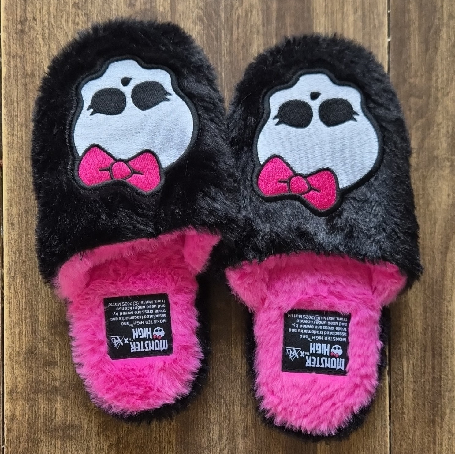 Monster High YRU Slippers Womens 5-6