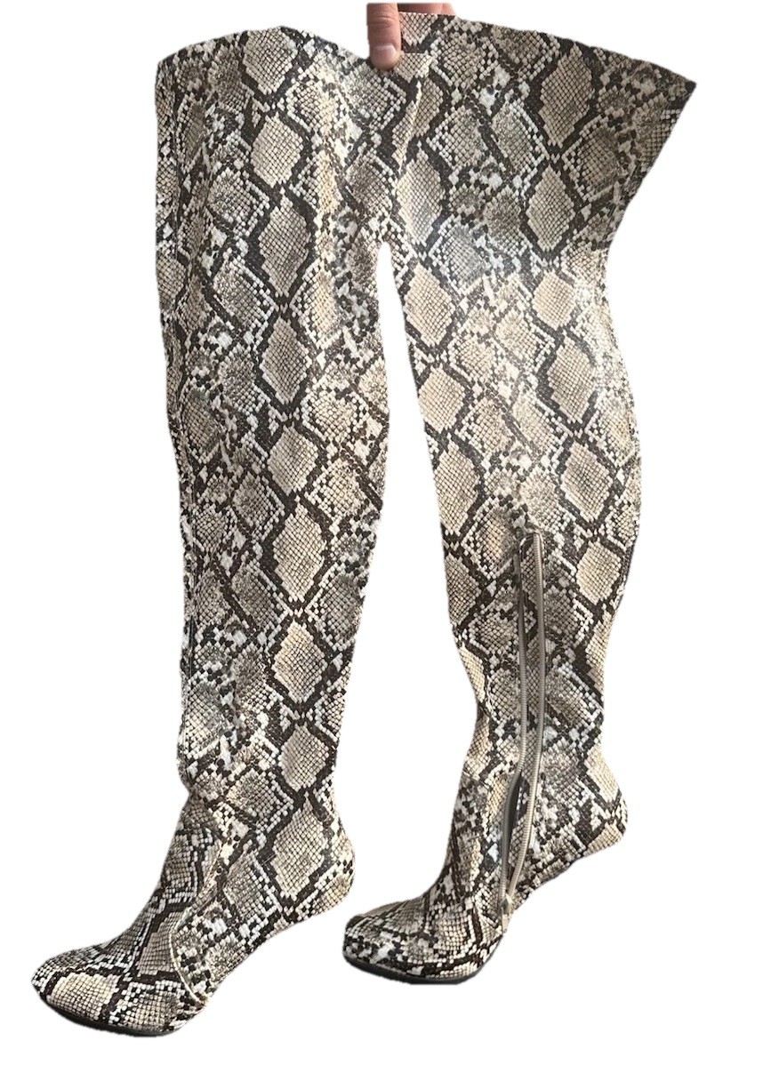Thigh High Boots Faux Snake Skin 4 Inch Heel Size 6. Beige And Brown. Night Out