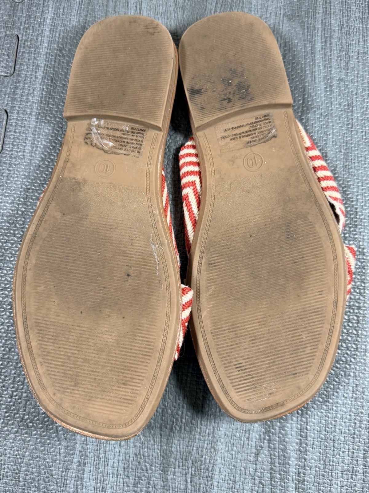 Red and White Chevron Patterned Slip-On Sandals with Studded Toe Detail