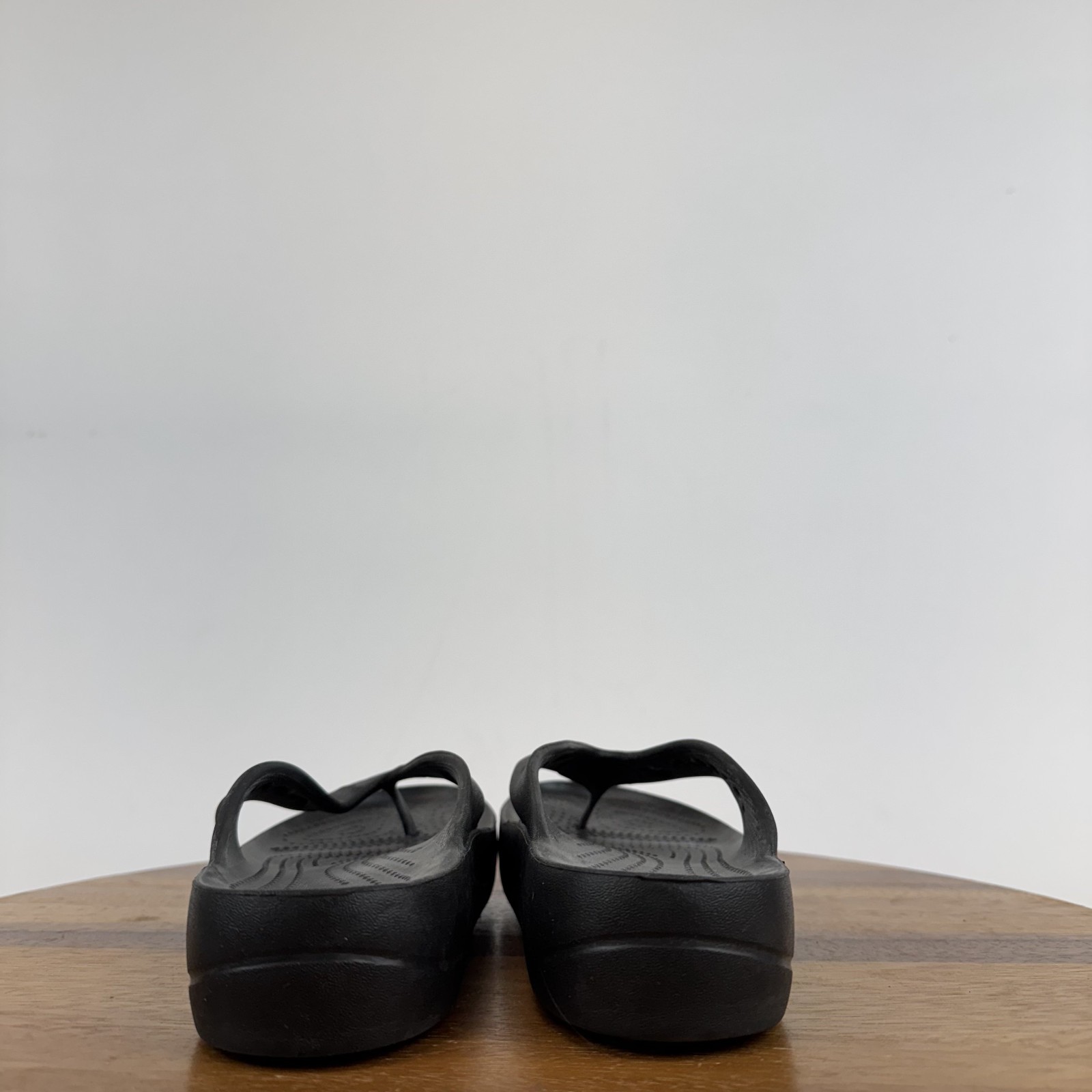 Womens Crocs Baya II Black Platform Thong Slip On Flip Flop Sandals Size 6 M GUC