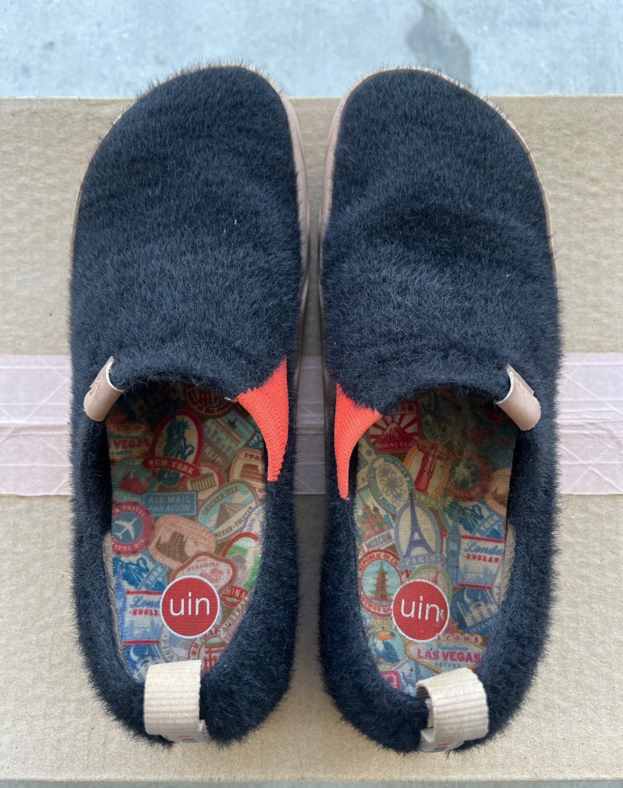 UIN Women’s Size 9.5 Art Pure Black Plush Slip-On Casual Travel Shoes Excellent