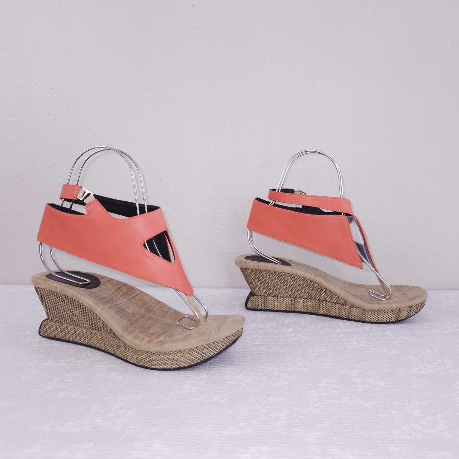 MODZORI Reversible Wedge Platform Sandals Women’s 9 Black Coral Pink Amaya Thong