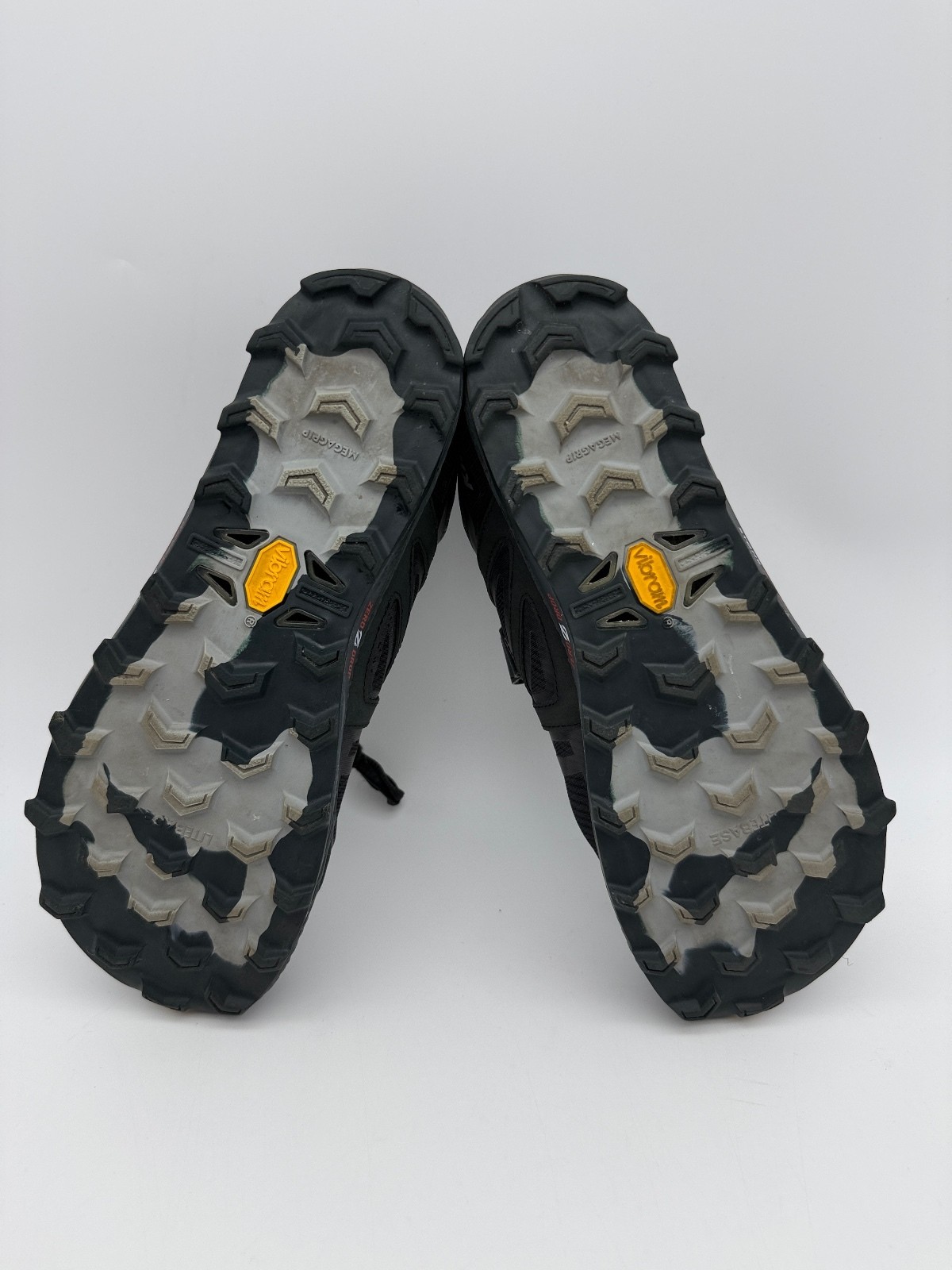 Altra King MT 2 Womens Trail Running Shoes Black Vibram Size 10