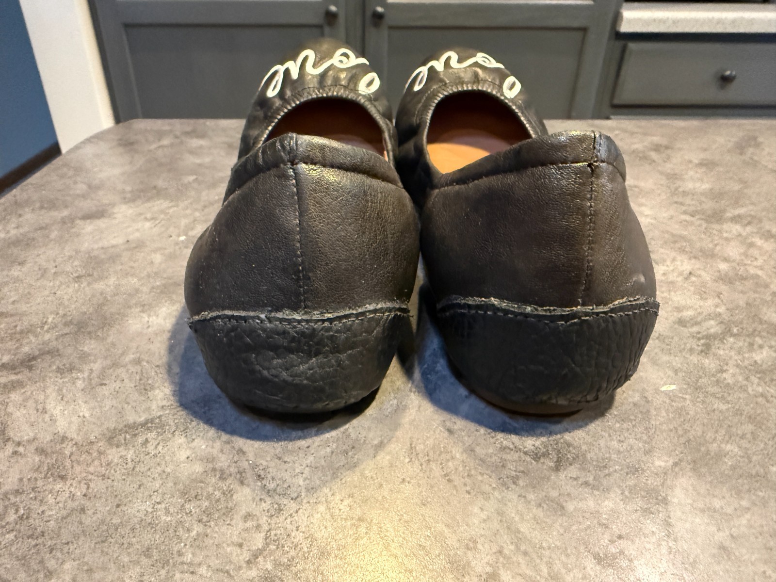 ED Ellen Degeneres Langston Ballet Flats Black Size 9 Embroidered Love Leather
