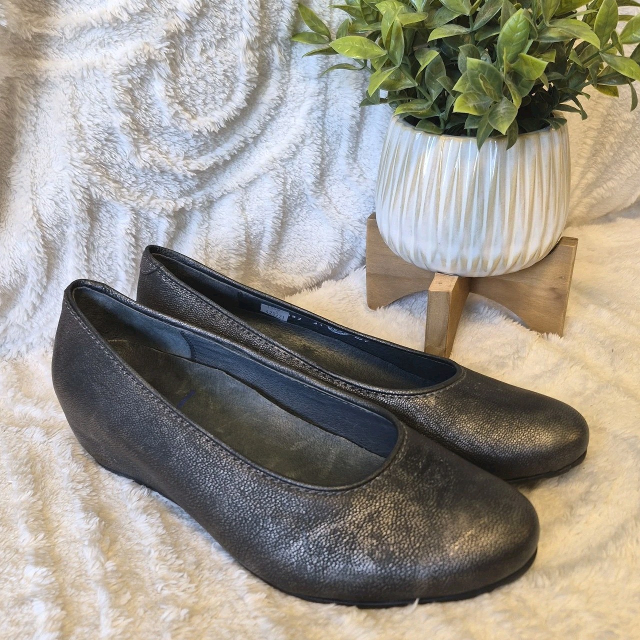 Wolky Valentine Ballet Flats Slip-on Shoes Hidden Wedge Metallic Grey Sz 10.5