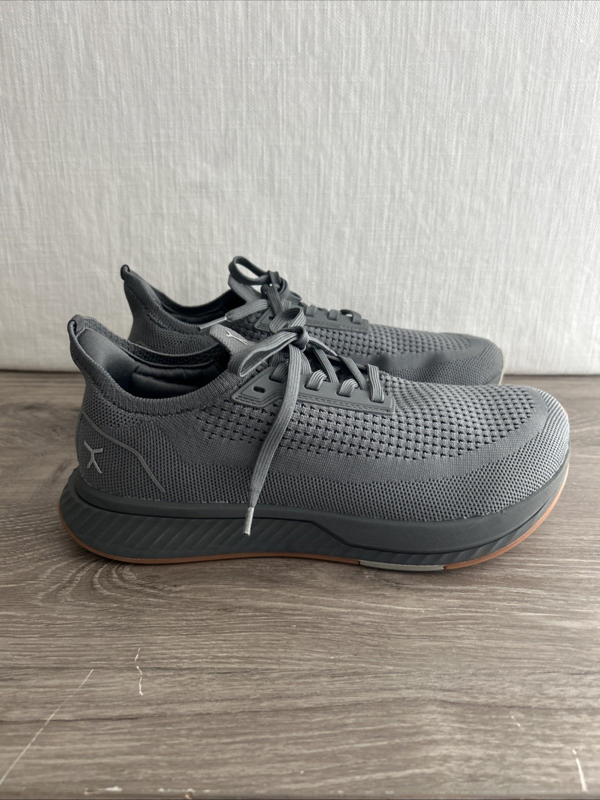 Flux Womens Size 8 1/2 Men’s 7 Grey Shoes