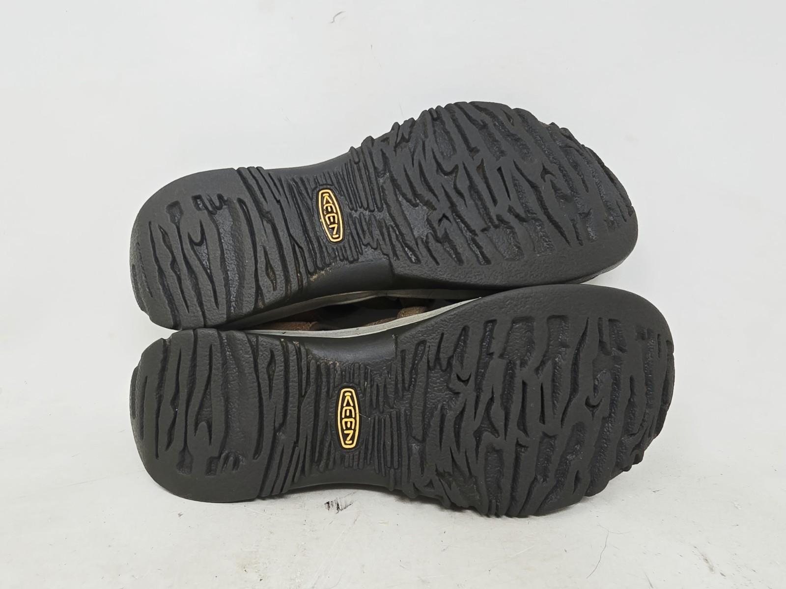 Keen Womens Whisper Brown Yellow Outdoor Sports Waterproof Sandals Size 10