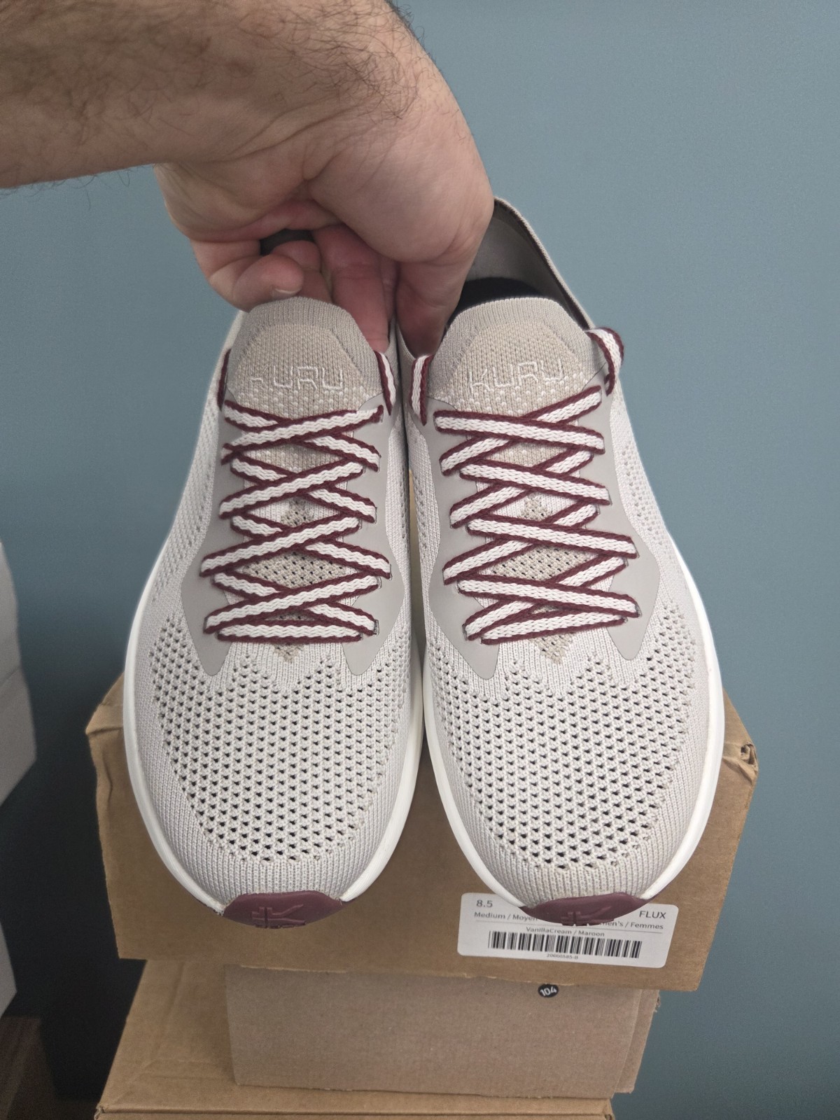 Womens 8.5! KURU Flux Knit Athletic Sneaker Vanilla Cream Maroon Breathable