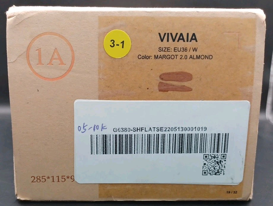 NEW Vivaia Margot 2.0 Square Toe V-Cut Flats – Almond Size 36 (US 5.5-6)