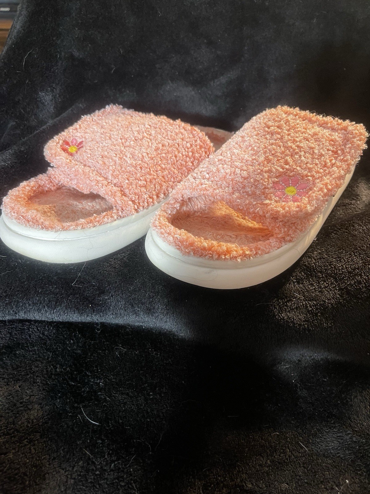 The Original Muk Gael Slide Casual Slippers 7-8 Peach Daisy, Very Good Cond.