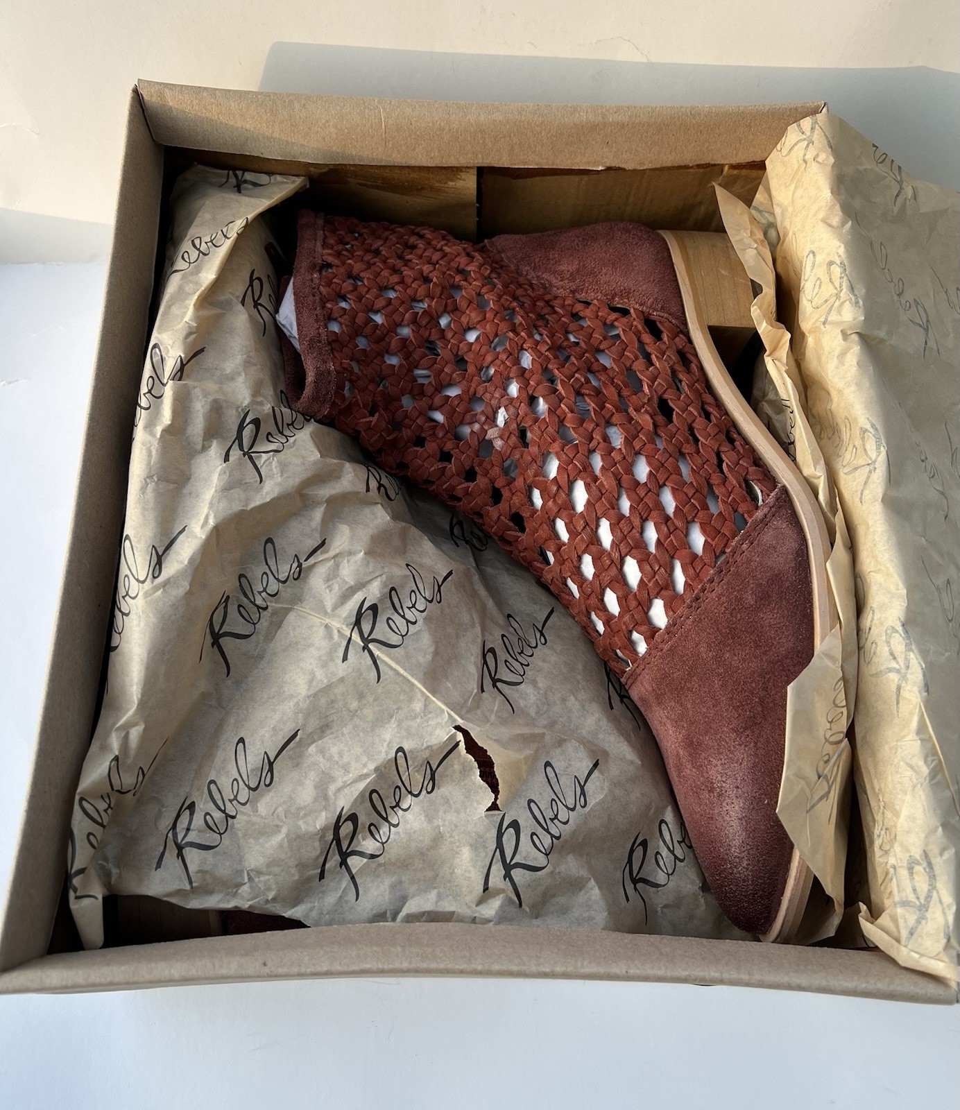 NEW Rebels Women Pumpkin Suede Woven Cutout Ankle Boots SZ: 9 (8.5)