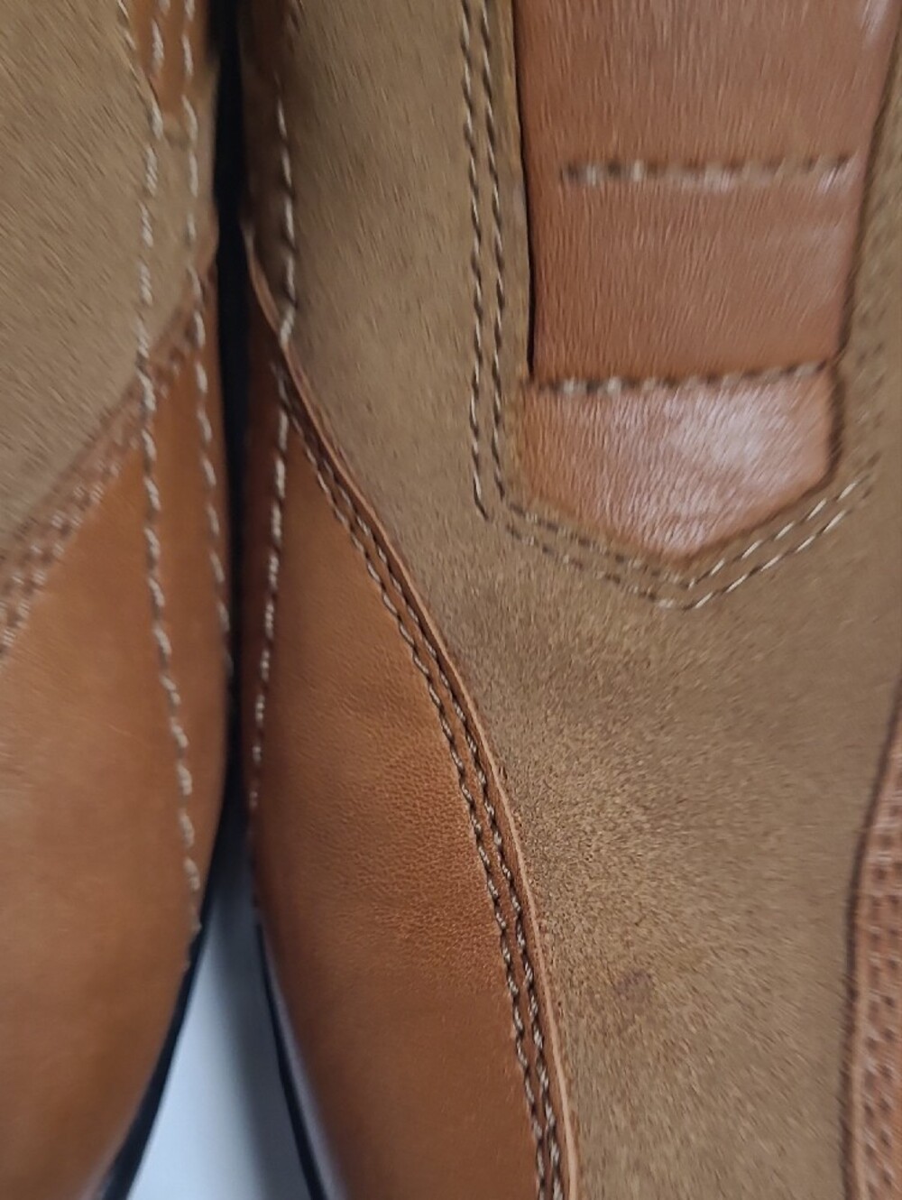 Clarks Relano Comfort Casual Leather Shoes – Two-Tone Brown and Tan – Size 7W