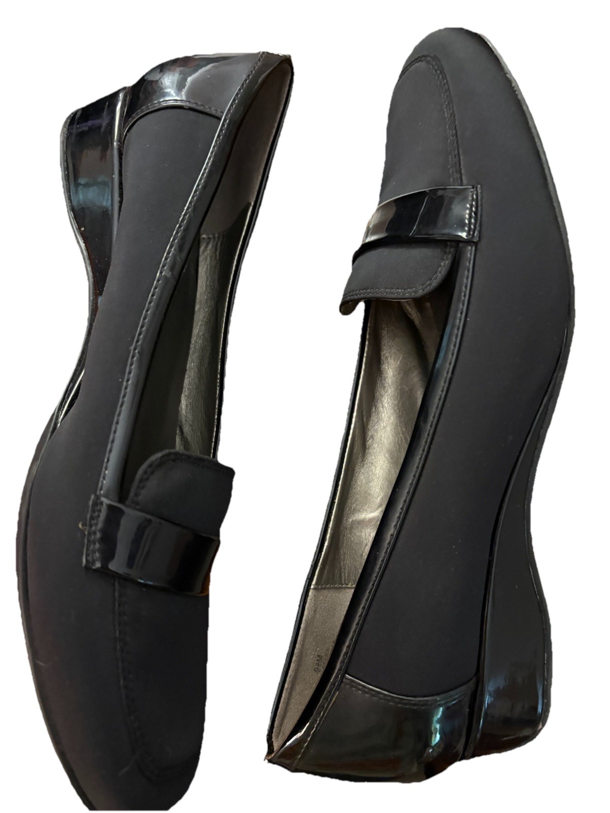 BANDOLINO B FLEXIBLE size 9.5 Black low-heel loafers soft footbeds Career Basics