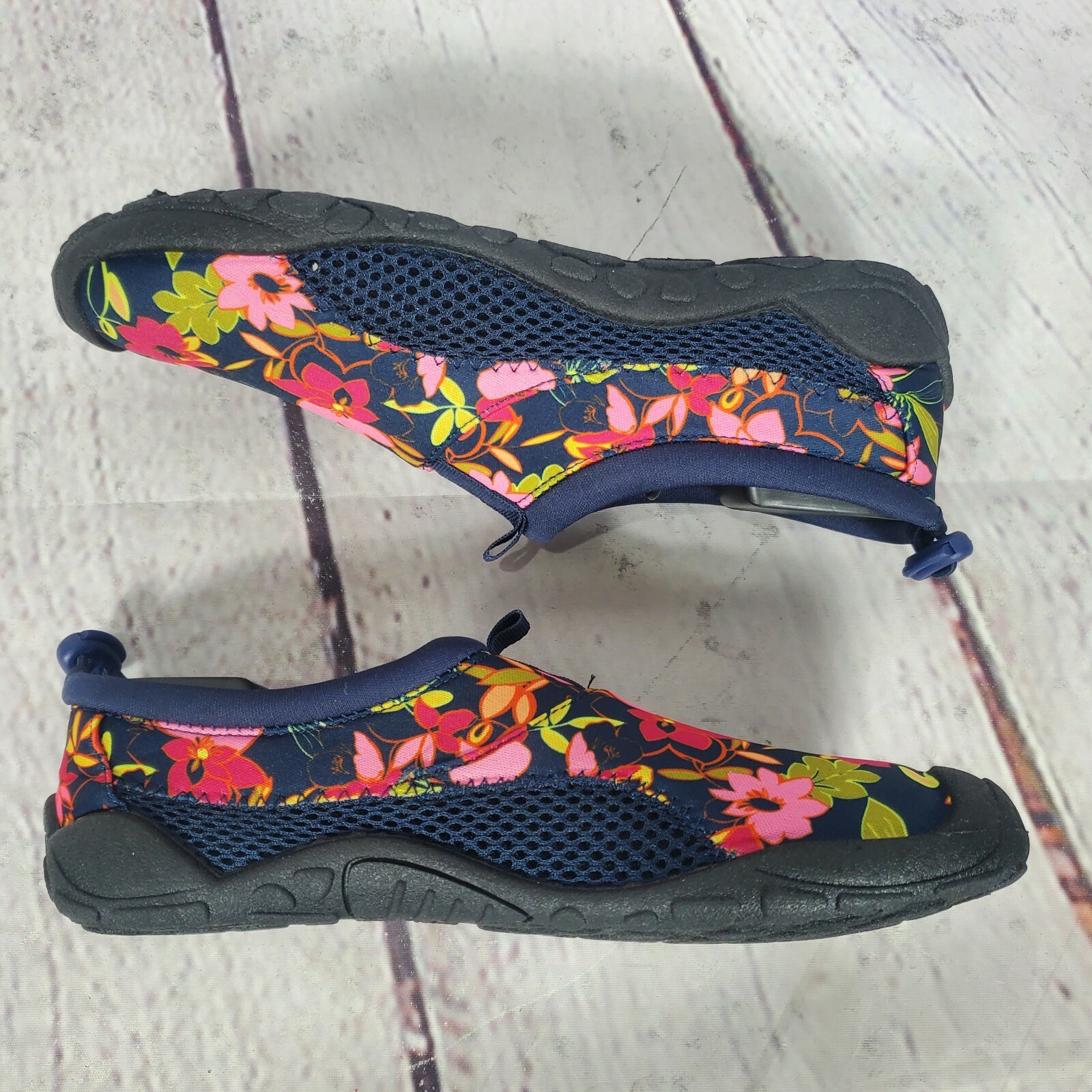 Land’s End Women’s Size S 5-6 Deep Sea Jungle Slip On Aqua Socks Sneakers