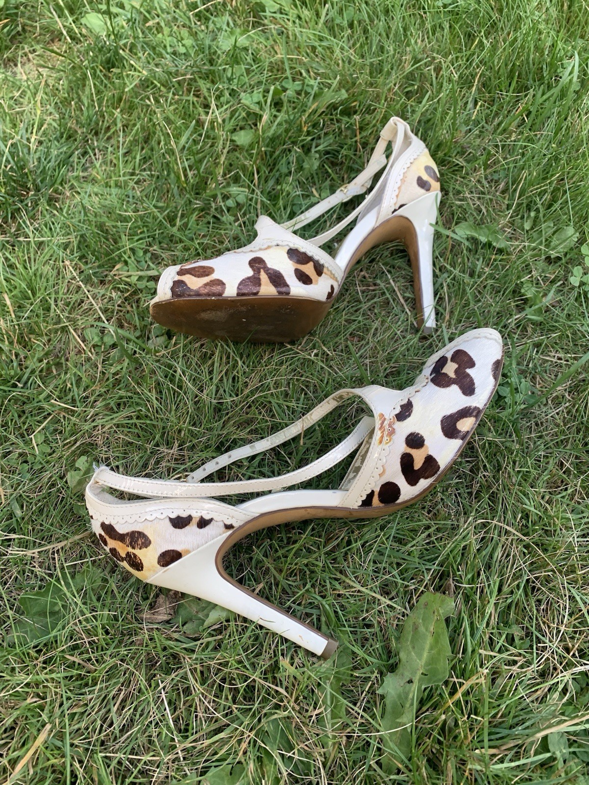 Oh…Deer! Women’s Ivory Brown Leather Animal Print Peep Toe Pumps 6