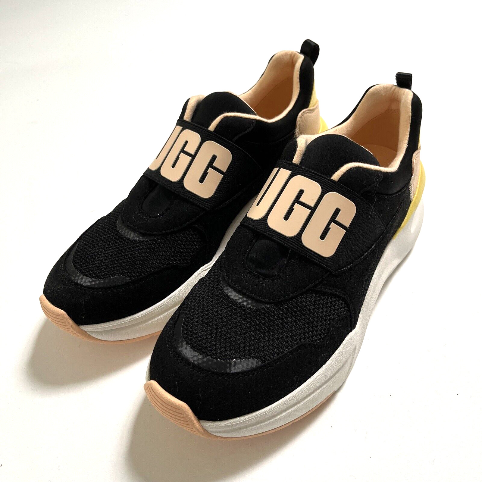 NWOB UGG LA Flex Fashion Sneakers – Black / Yellow – Size 8 Mesh Textile Urban