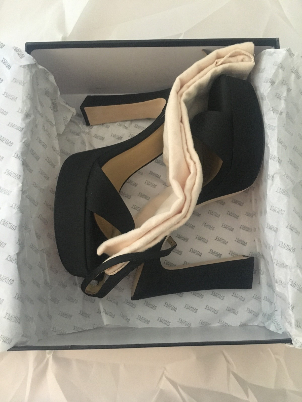 Badgley Mischka Caia Black Crepe Platform Sandals Embellished Heart NIB Size 11