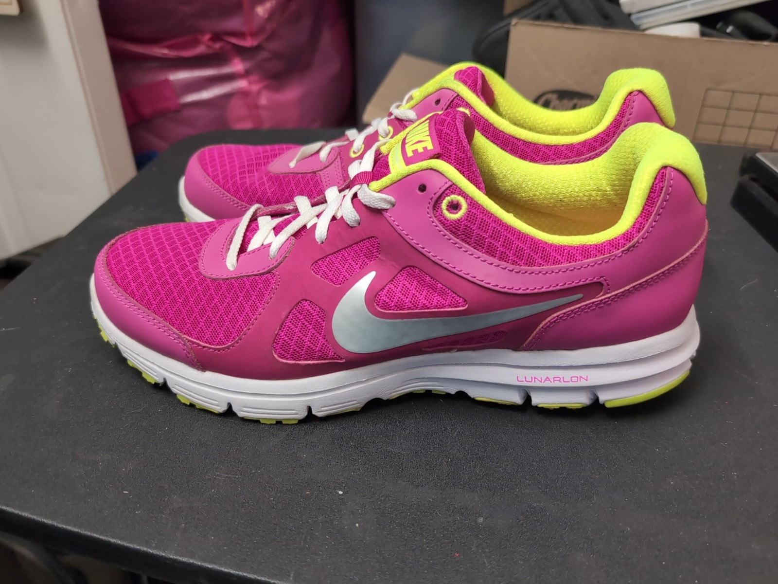 Nike Women’s Lunar Forever Lunarlon Neon Pink Athletic Shoes 488164-600 Size 10