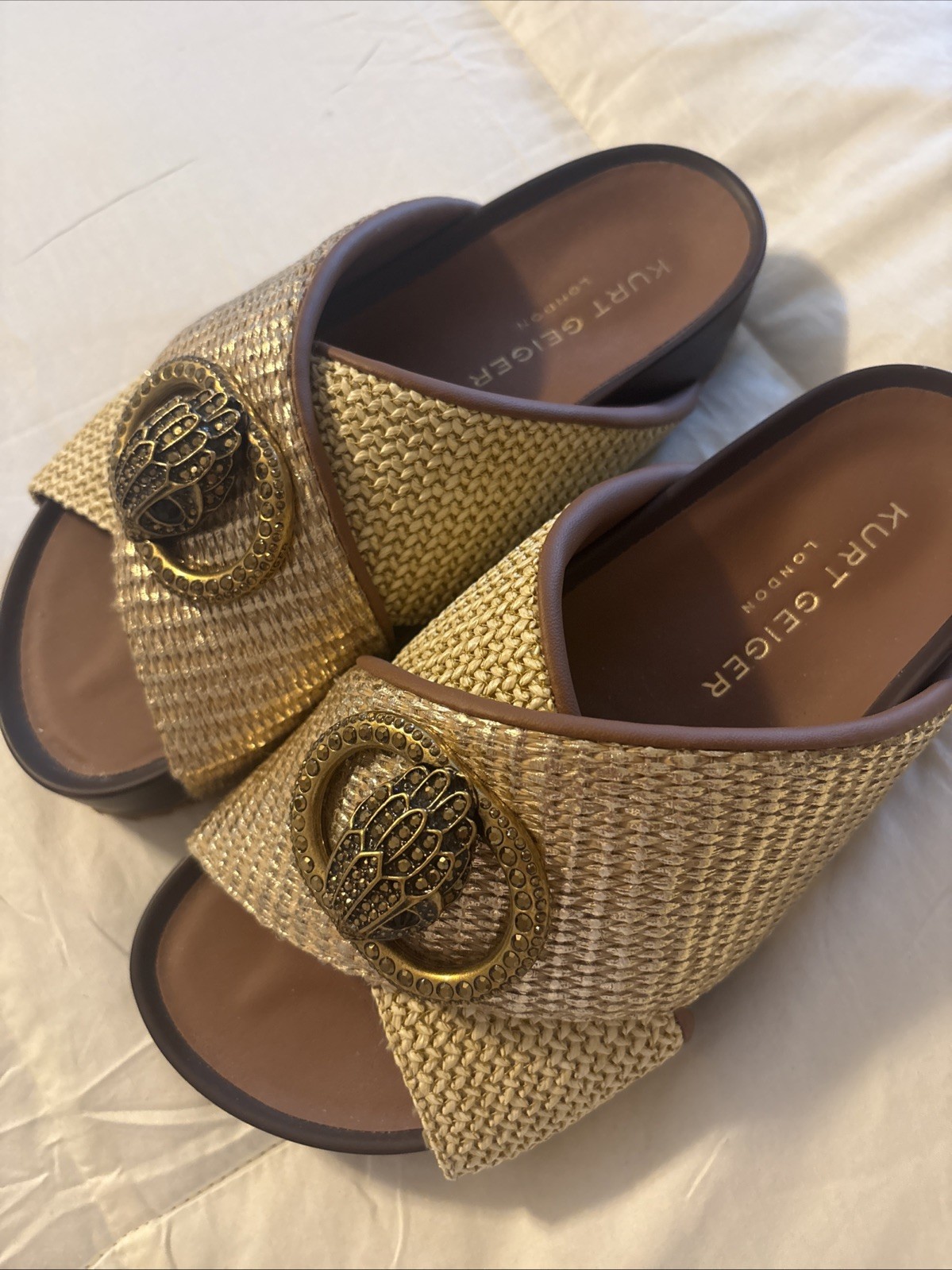 Kurt Geiger London Gold Sandals Size 6.5