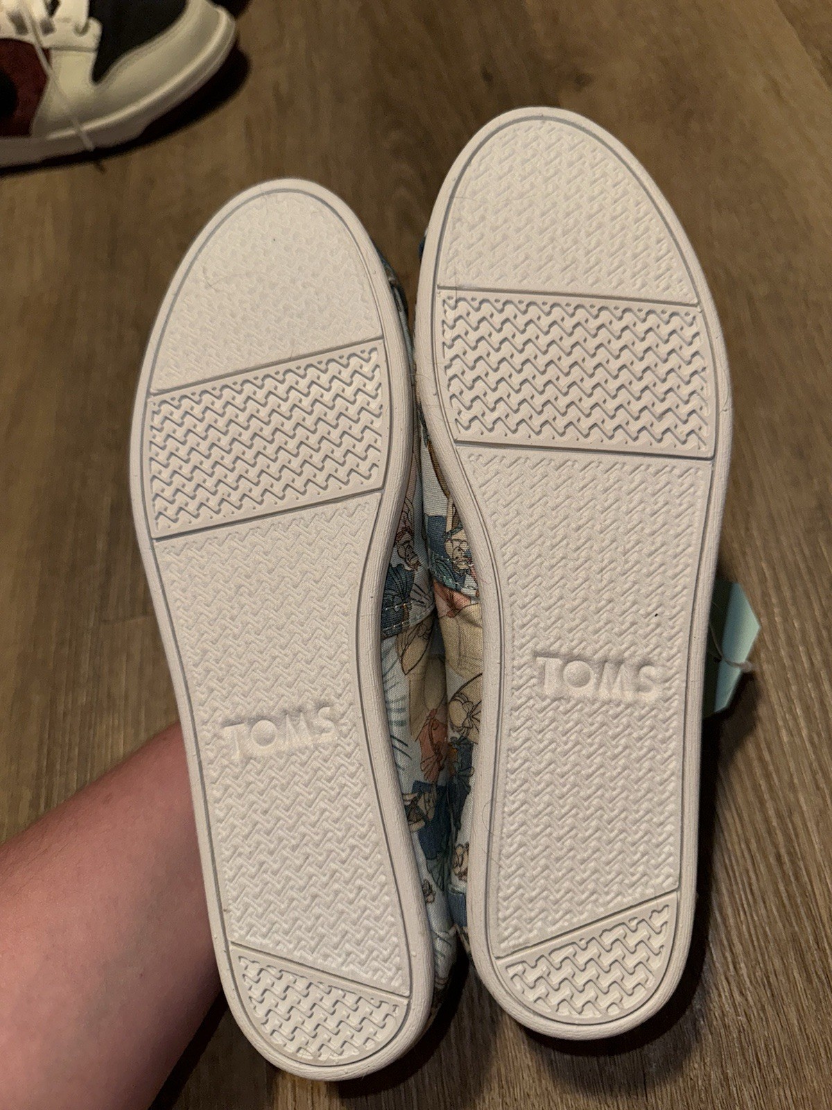 TOMS x Disney Cinderella Character Print Canvas Slip-On Flats Multicolor US 7