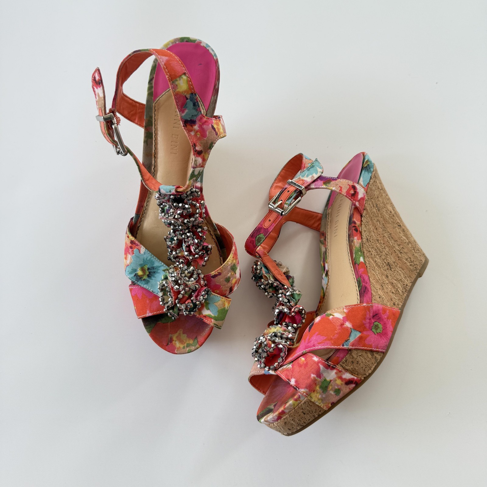 Gianni Bini Wedge Sandals Womens Size 9 Multicolor Floral Beaded Rhinestone