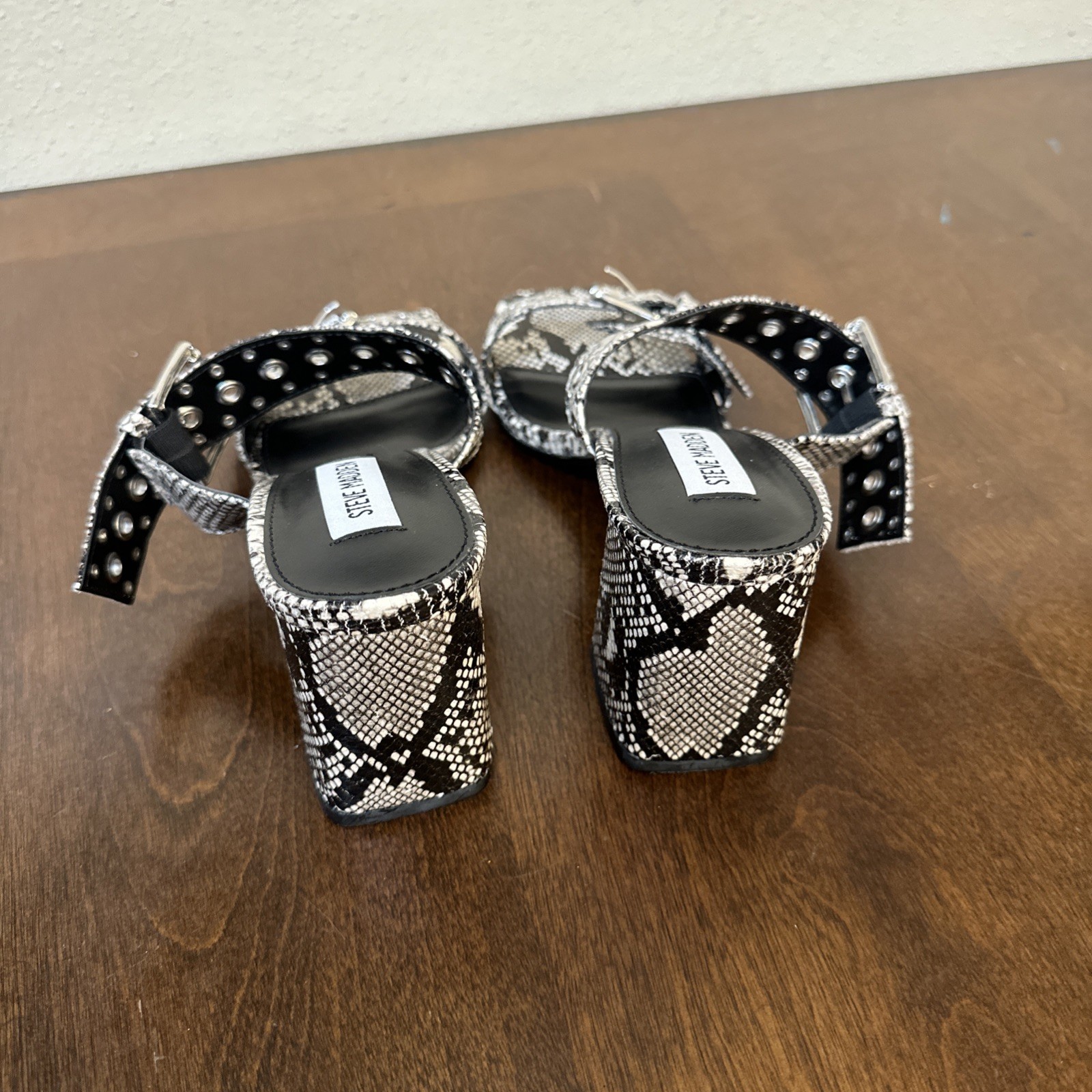 Steve Madden Menna Snake Print Buckle Strap 3.25″ In High Heel Sandals Sz 7.5 M