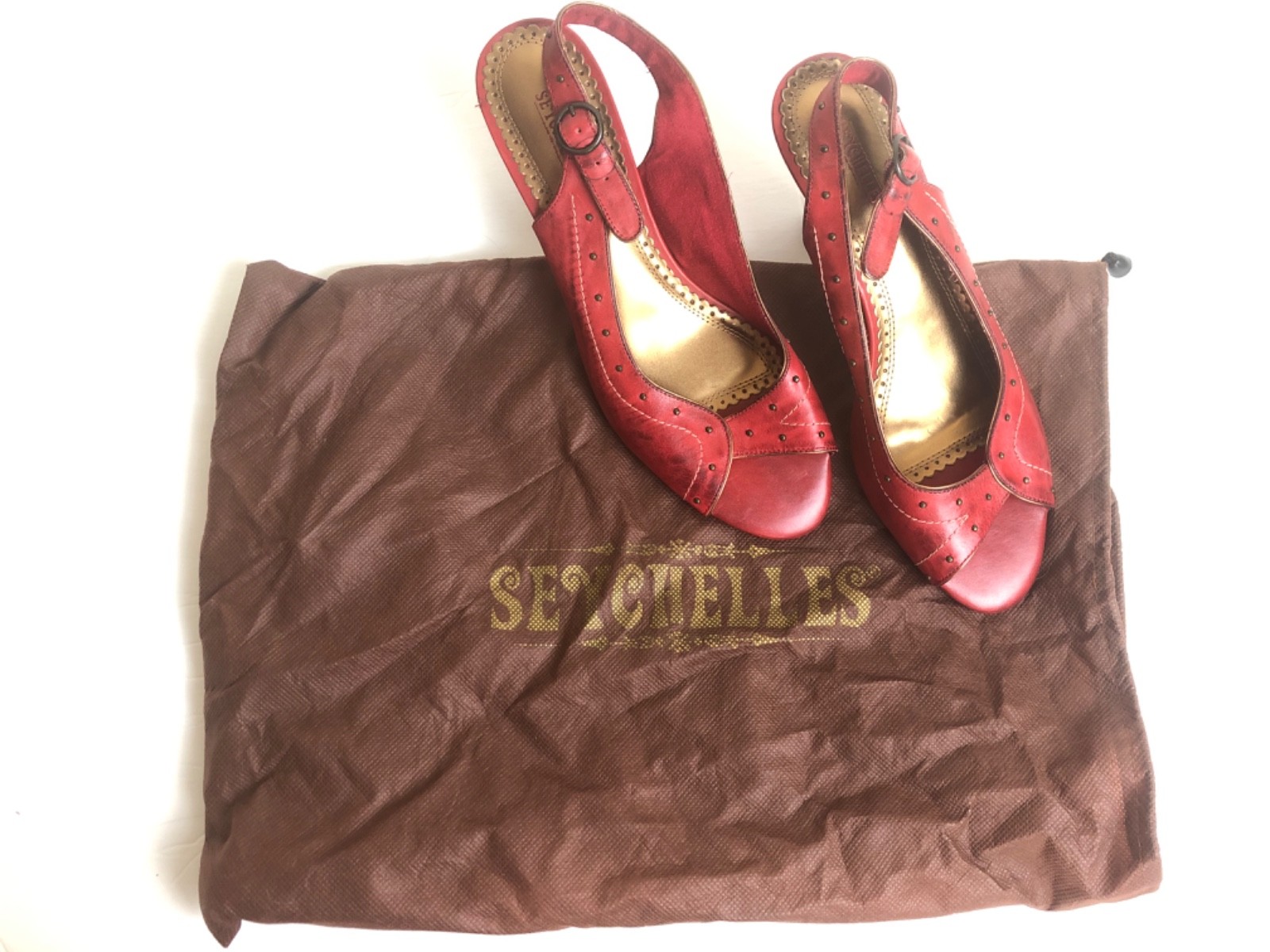 Seychelles size 10 red leather peep-toe slingback heels; brown layered cone heel