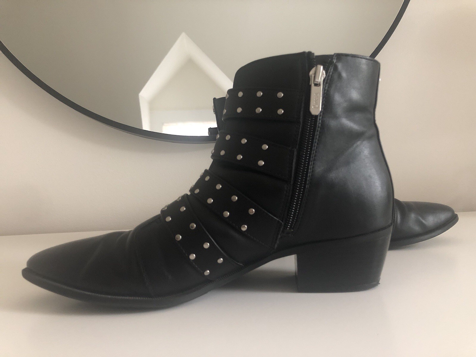 Trad Goth 80s Boots Pikes Size 8 Black Leather Silver Studs Buckles Pointed Toe