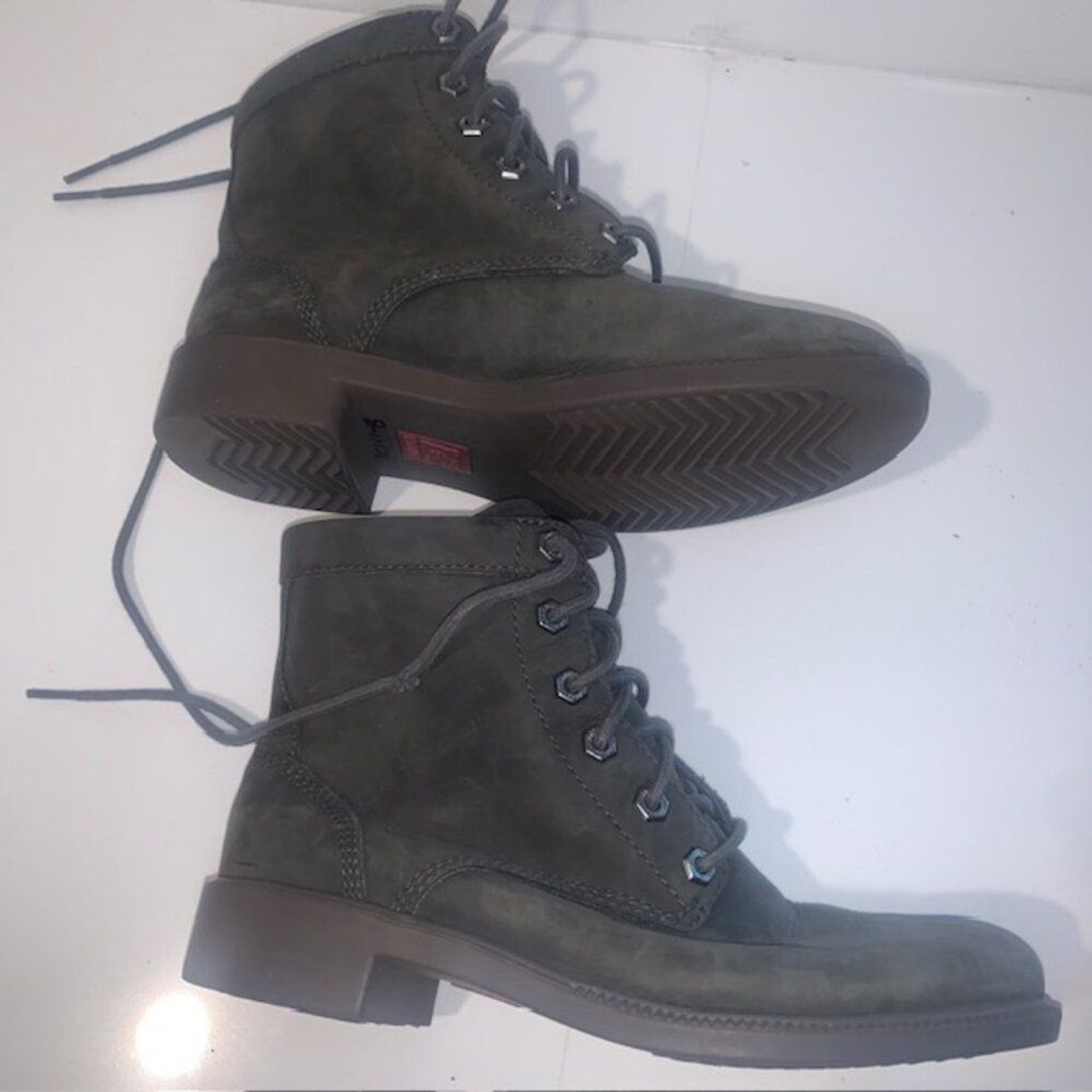 Kodiak All Season Waterproof Olive Green Leather Lace-Up Ankle Boots – Size 6.5