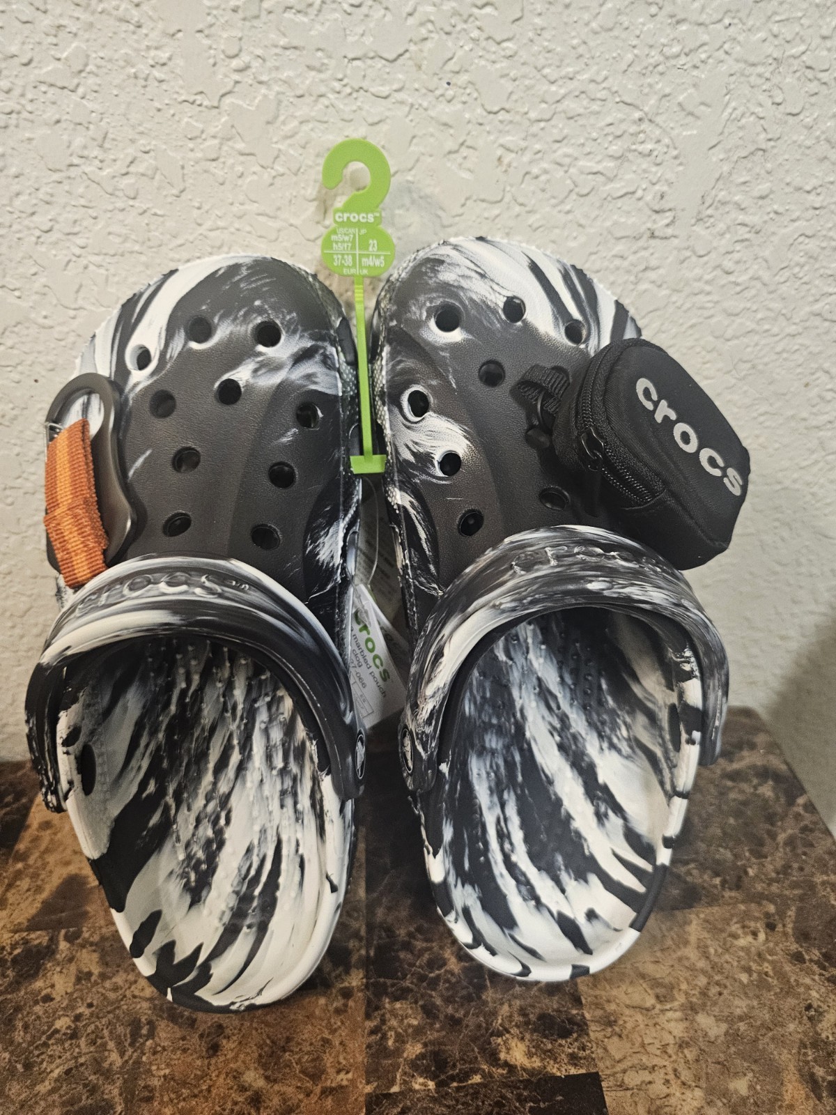 New Crocs Baya Marbled Pouch Clogs Black and White Men’s 5/Women’s 7