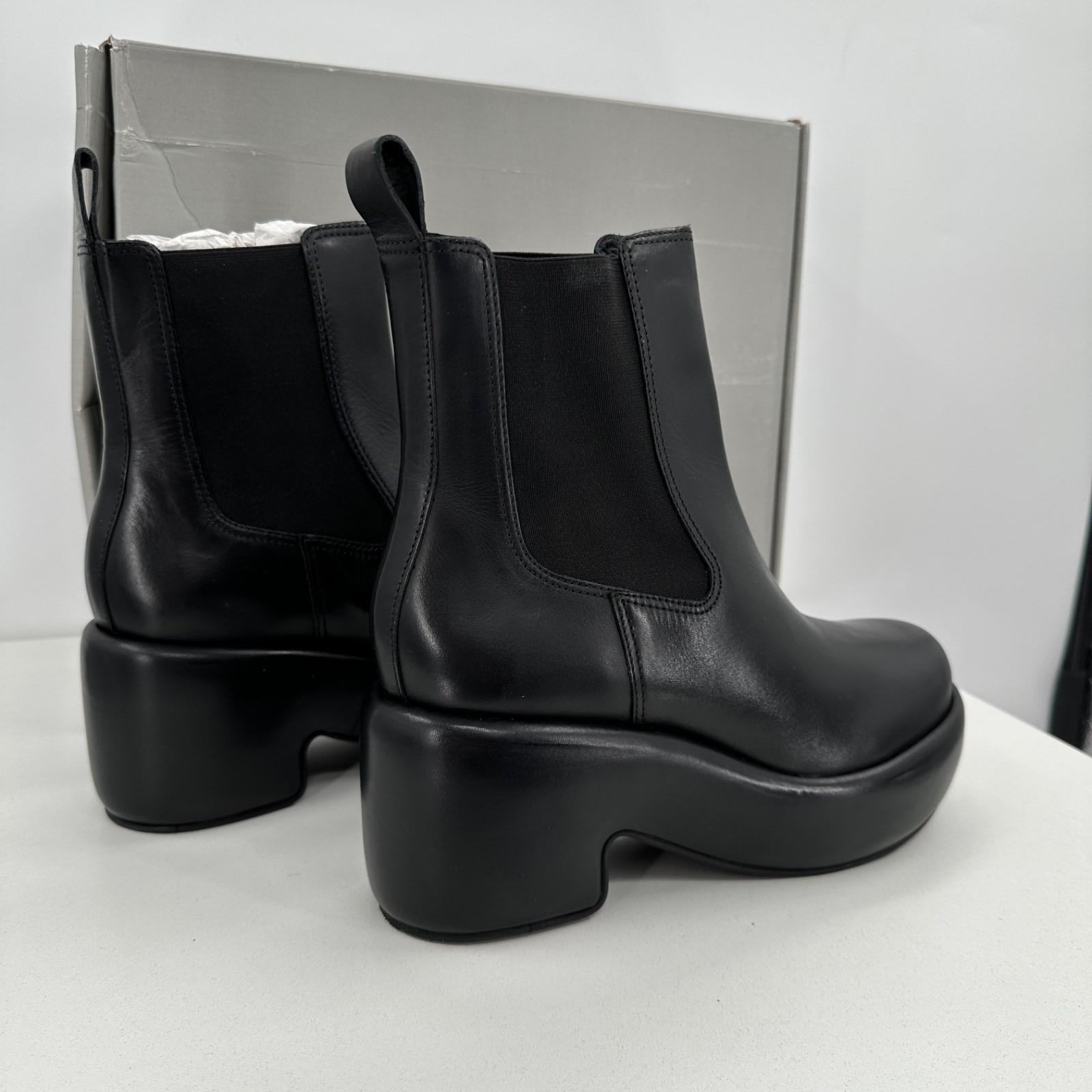 Everlane The Puffa Boot in Black size 10 Chelsea Ankle 3.25″ Chunky Platform