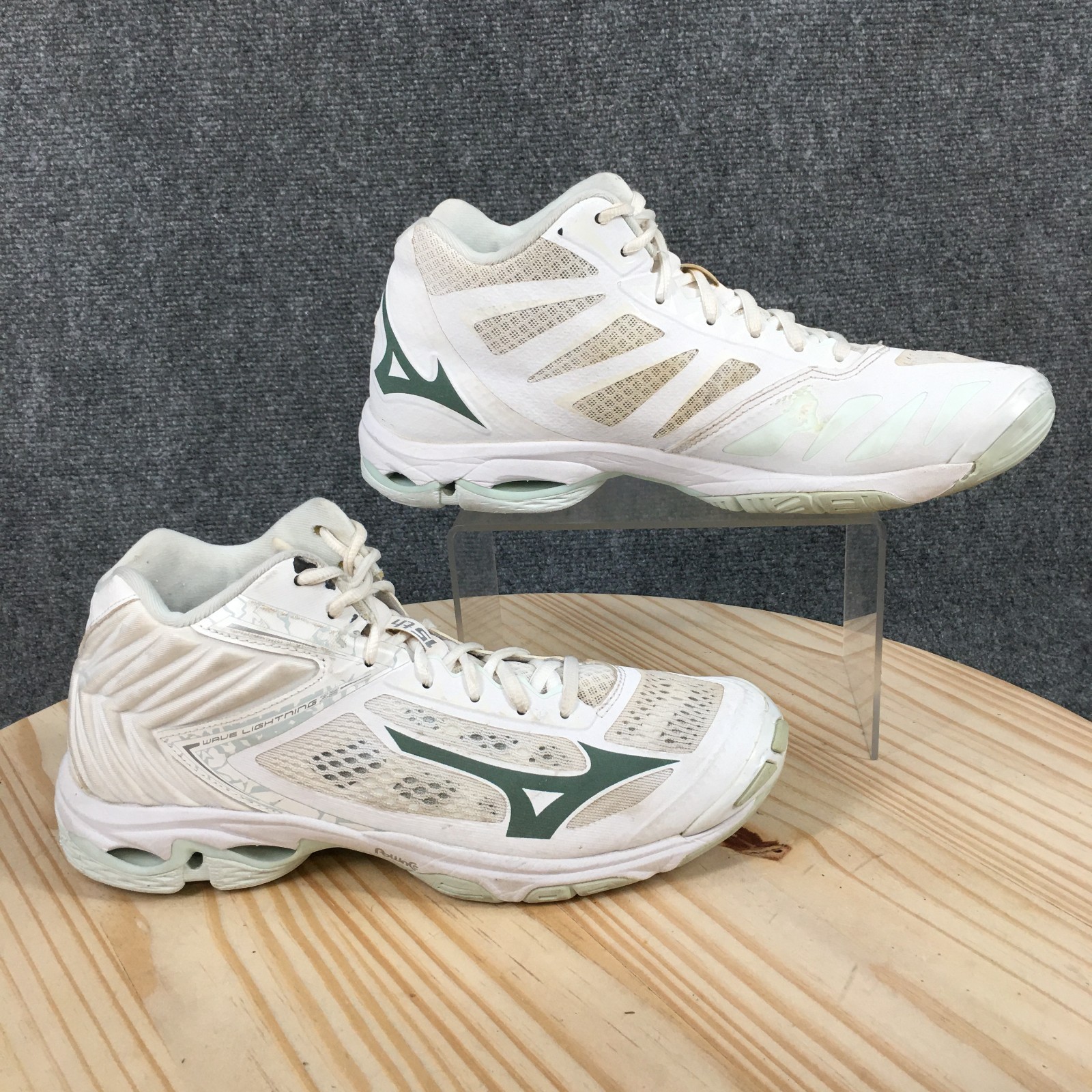 Mizuno Sneaker Womens 11 White Wave Lightning Z5 Athletic Running Laced Up
