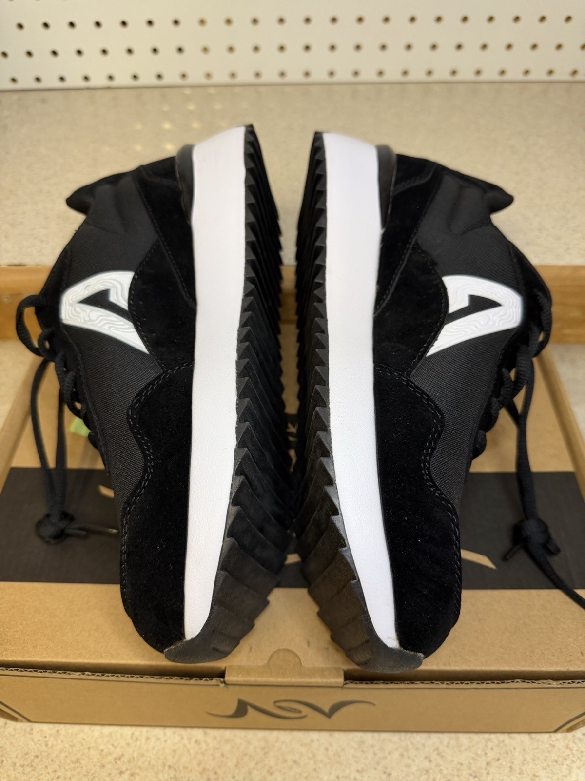 AOV Arch Support Women’s Running Shoes Size 8 Lightweight Walking Sneakers New