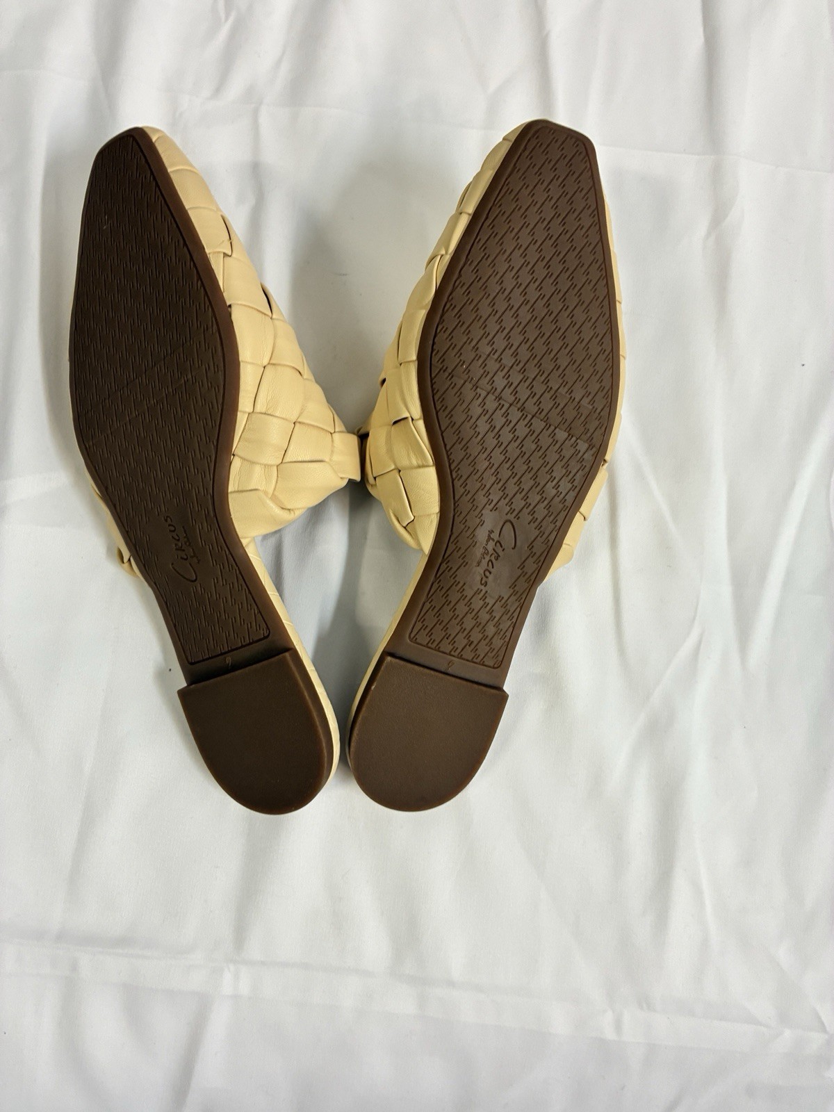 Size 9 Circus By Sam Edelman Ivory Mule Casual Travel Spring Summer Fall New