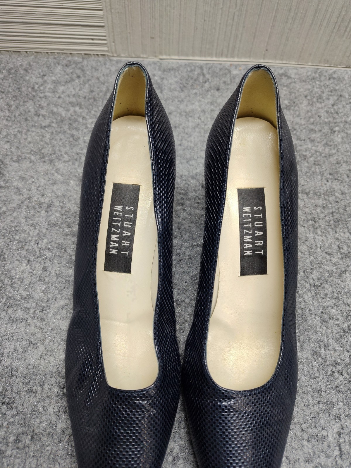 Stuart Weitzman Women Pump Shoe 8B Black Leather Slip On Formal Business Office