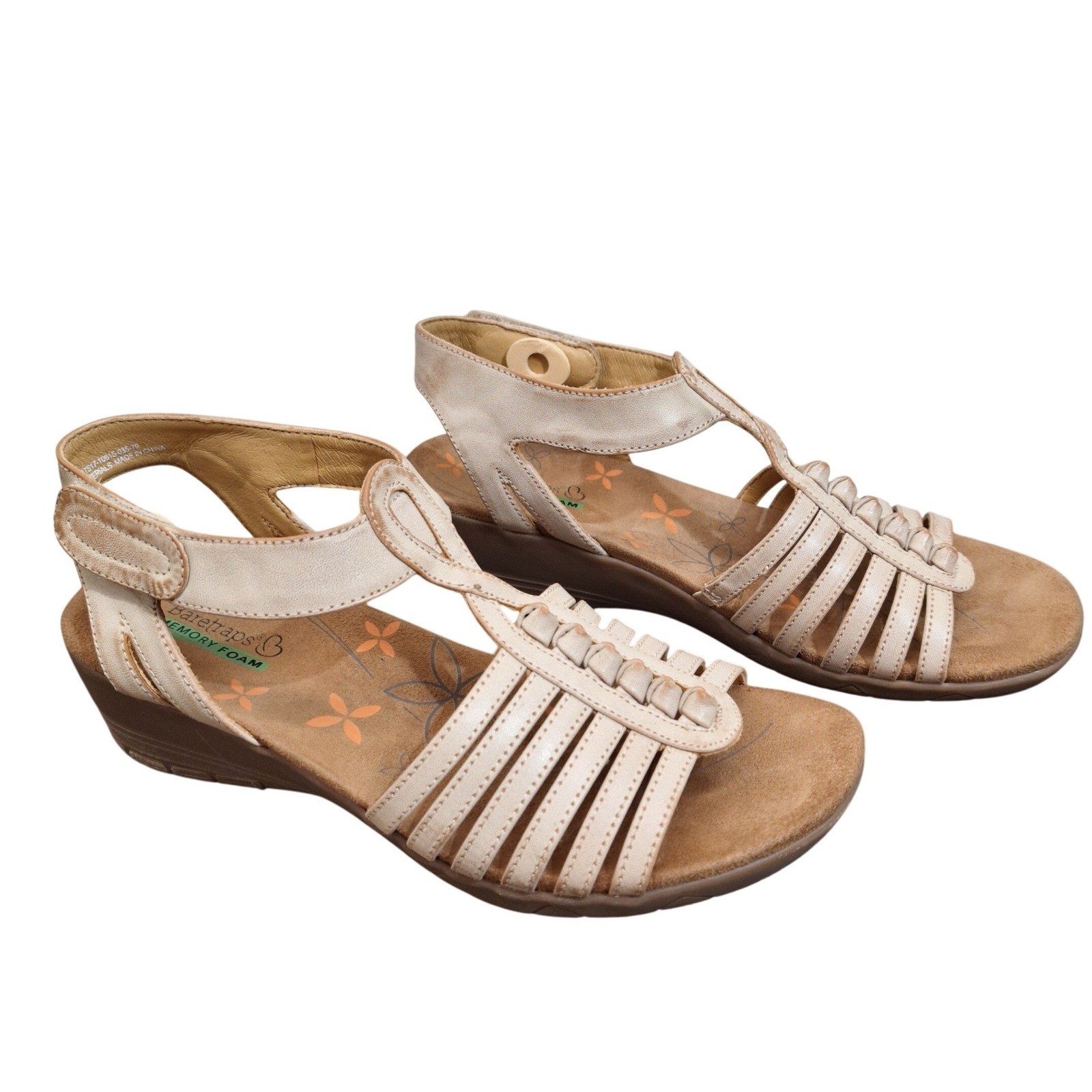 Baretraps Hermine Champagne Metallic Wedge Sandals Women’s Size 9 M Memory Foam
