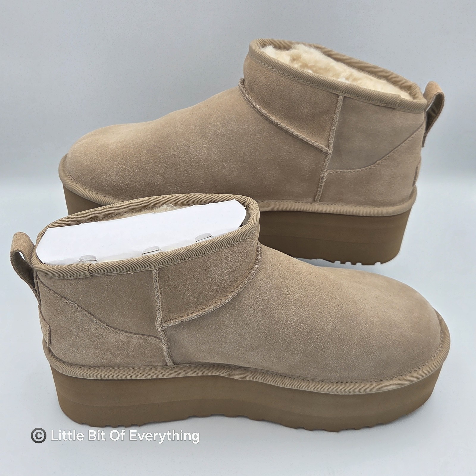 New UGG Women’s Classic Ultra Mini Platform Boot Sand Bootie 1135092 – Size 10