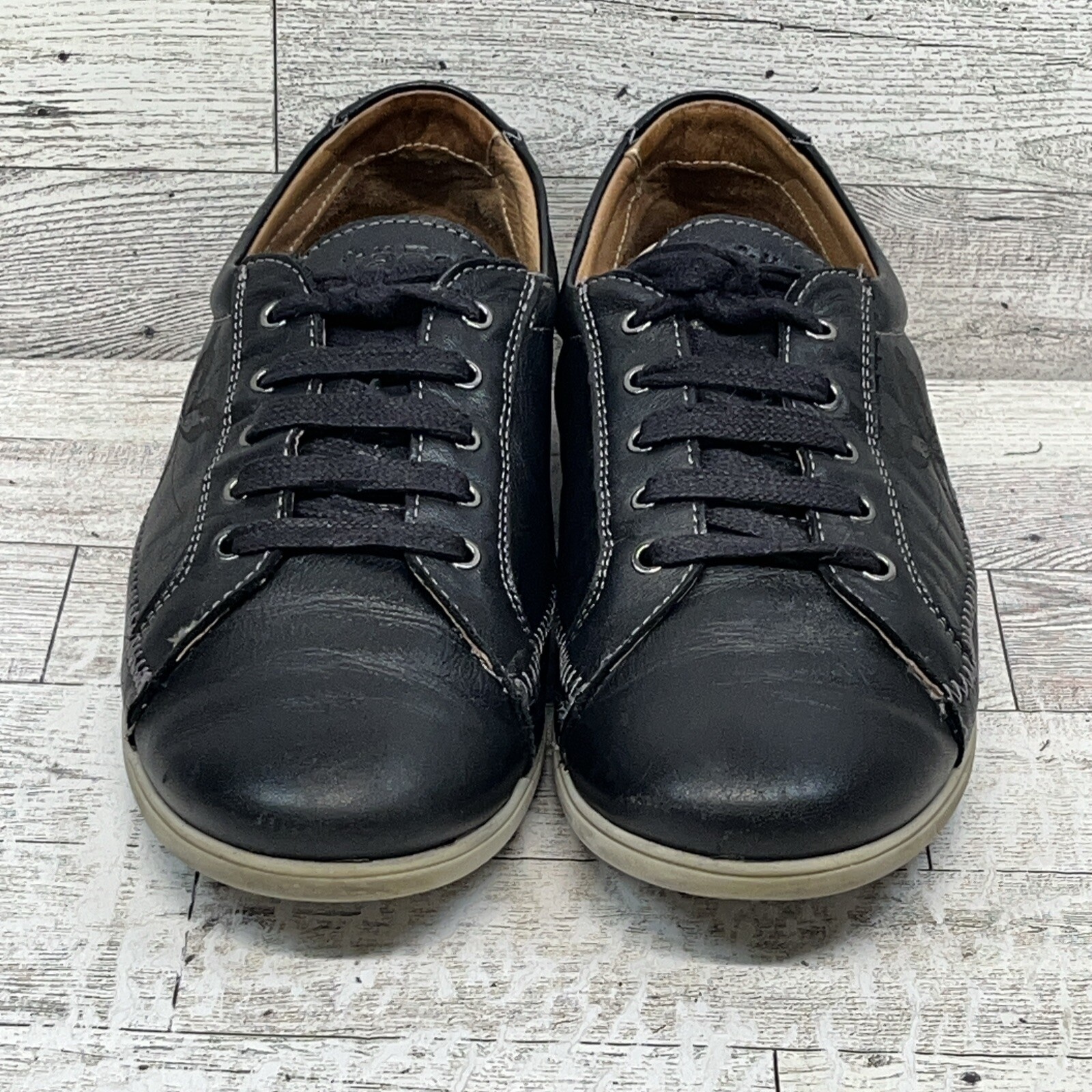 Taos Womens BlackLeather Sneakers Shoes Floral Size EU 36 US 5.5 UK 3.5