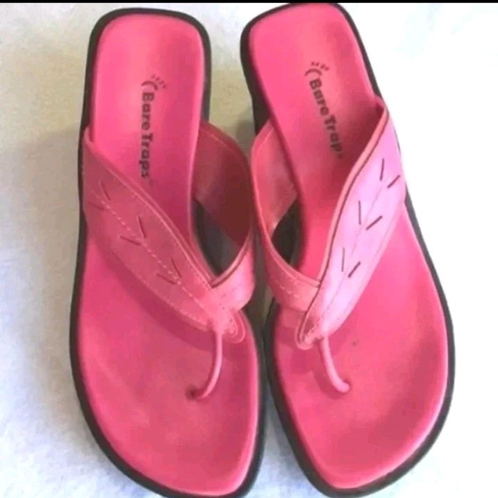 Bear Traps size 6.5M Kanya pink black leather chunky wedge sandals