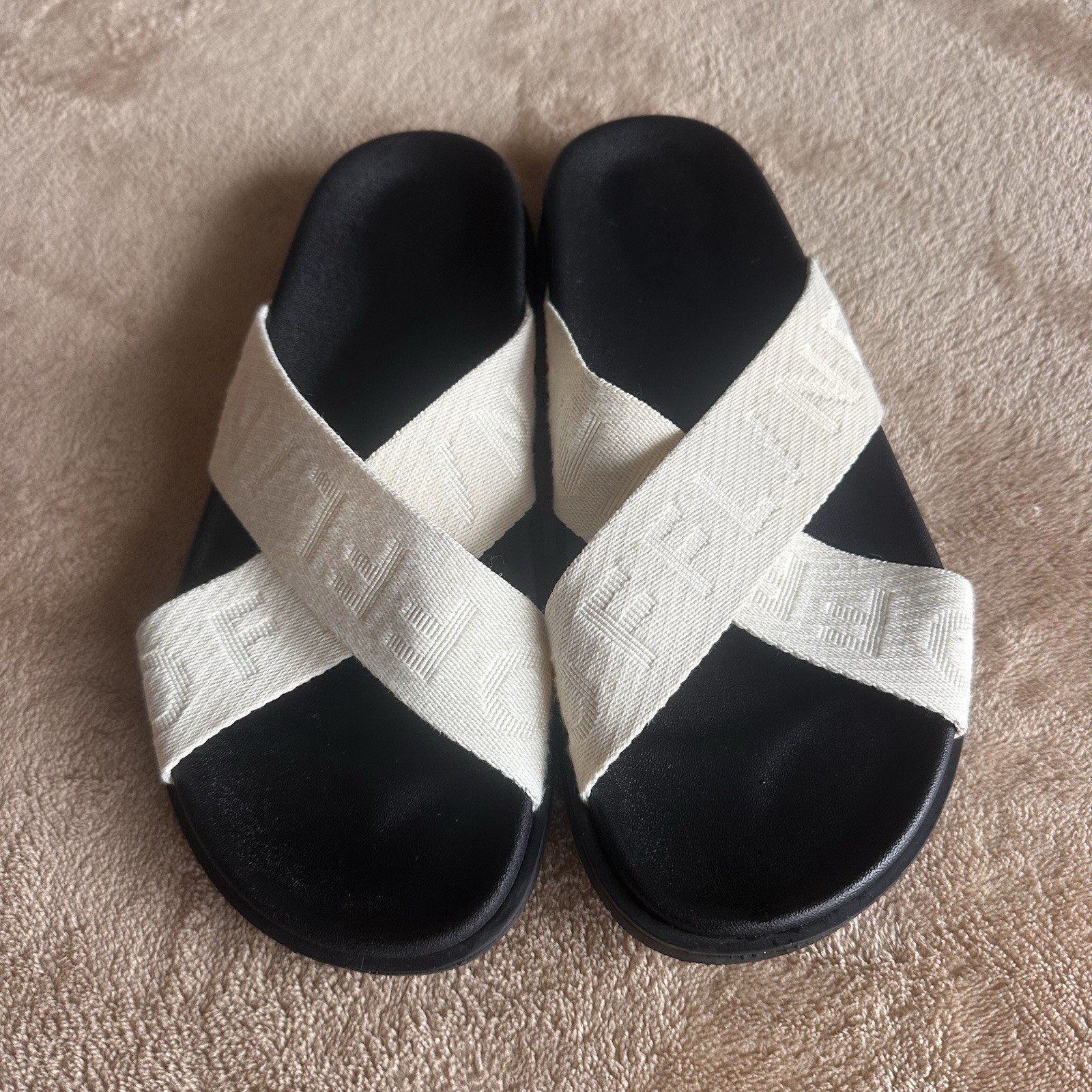 Women’s OFFLINE by Aerie Criss Cross Slides Natural Cream Size 8