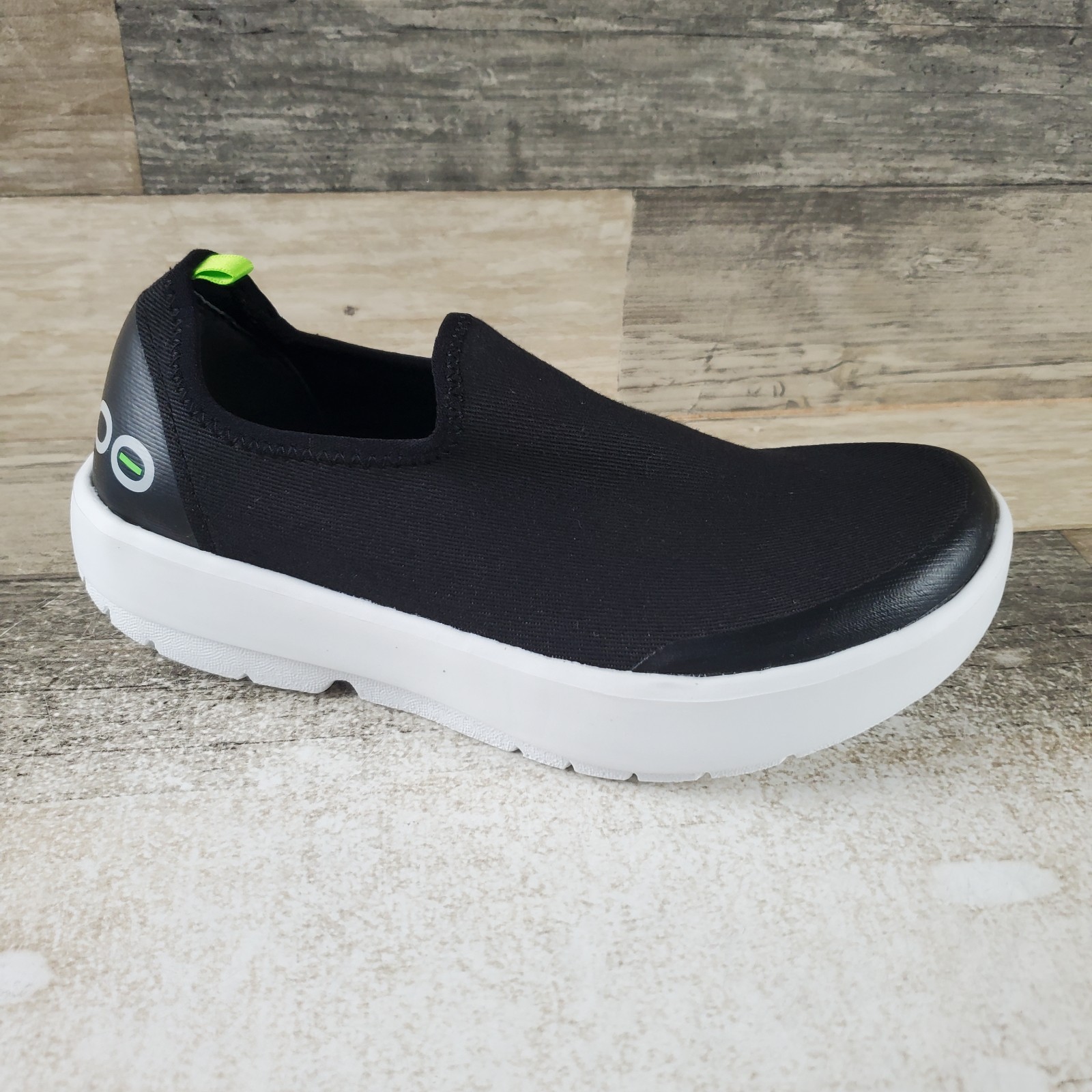 Oofos Oomg Eezee Womens Recovery Shoes Sz 5 Classic Black White Slip On Sneakers