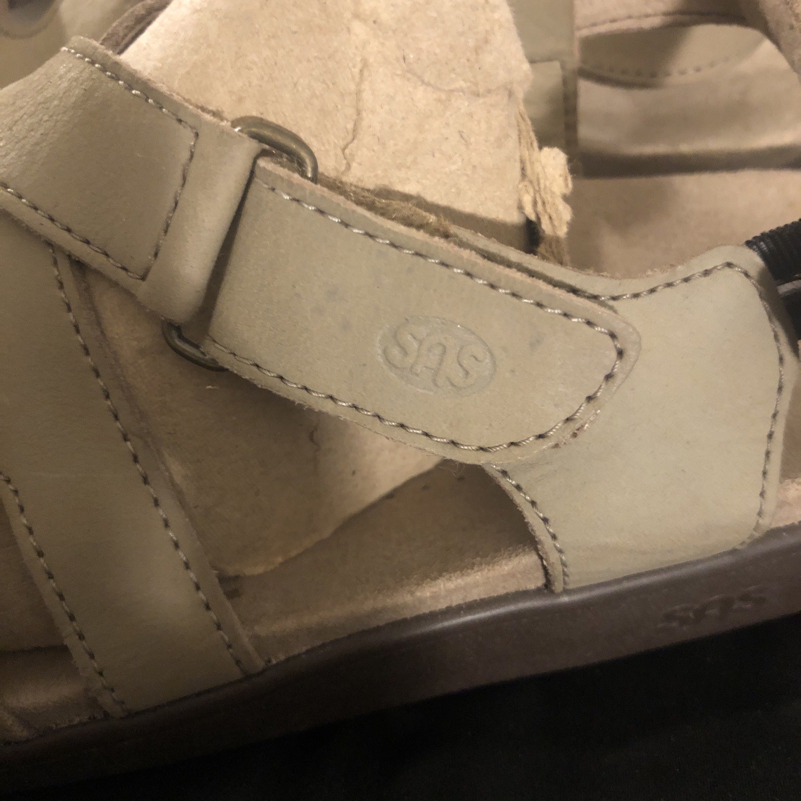 Womens SAS Natural Beige Relaxed Walking Sandals Sz 11 W Wide Adjustable Straps