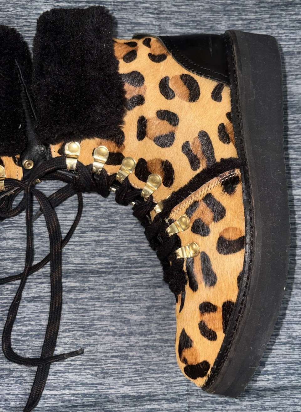 Very Volatile Women’s Boots Animal Print Leather Hair Size 7