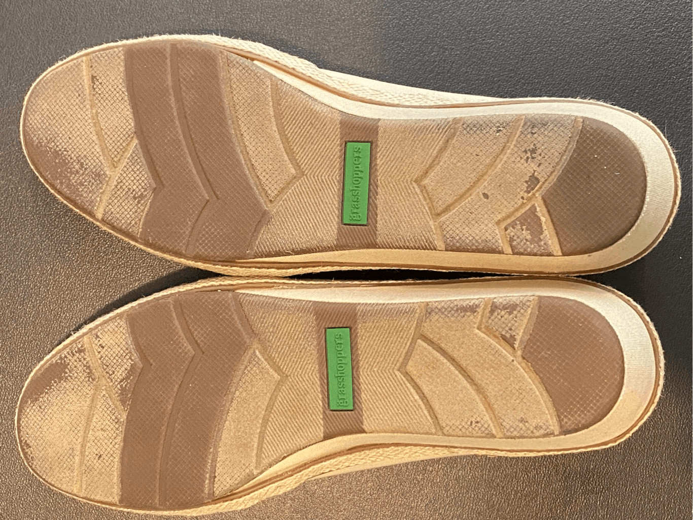 Grasshoppers Cream Semi-Casual Mesh Round Toe 1” Wedge Shoe Women’s 10M