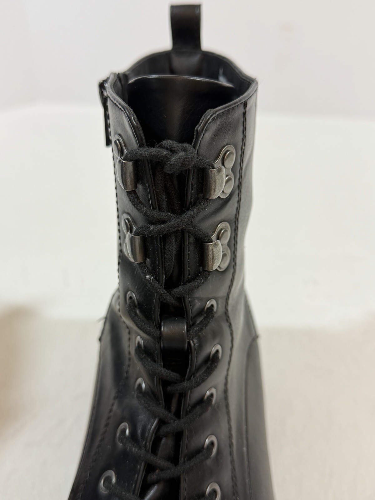 Universal Thread Women’s Black Combat Ankle Boots Lace-Up Side Zipper Size 10