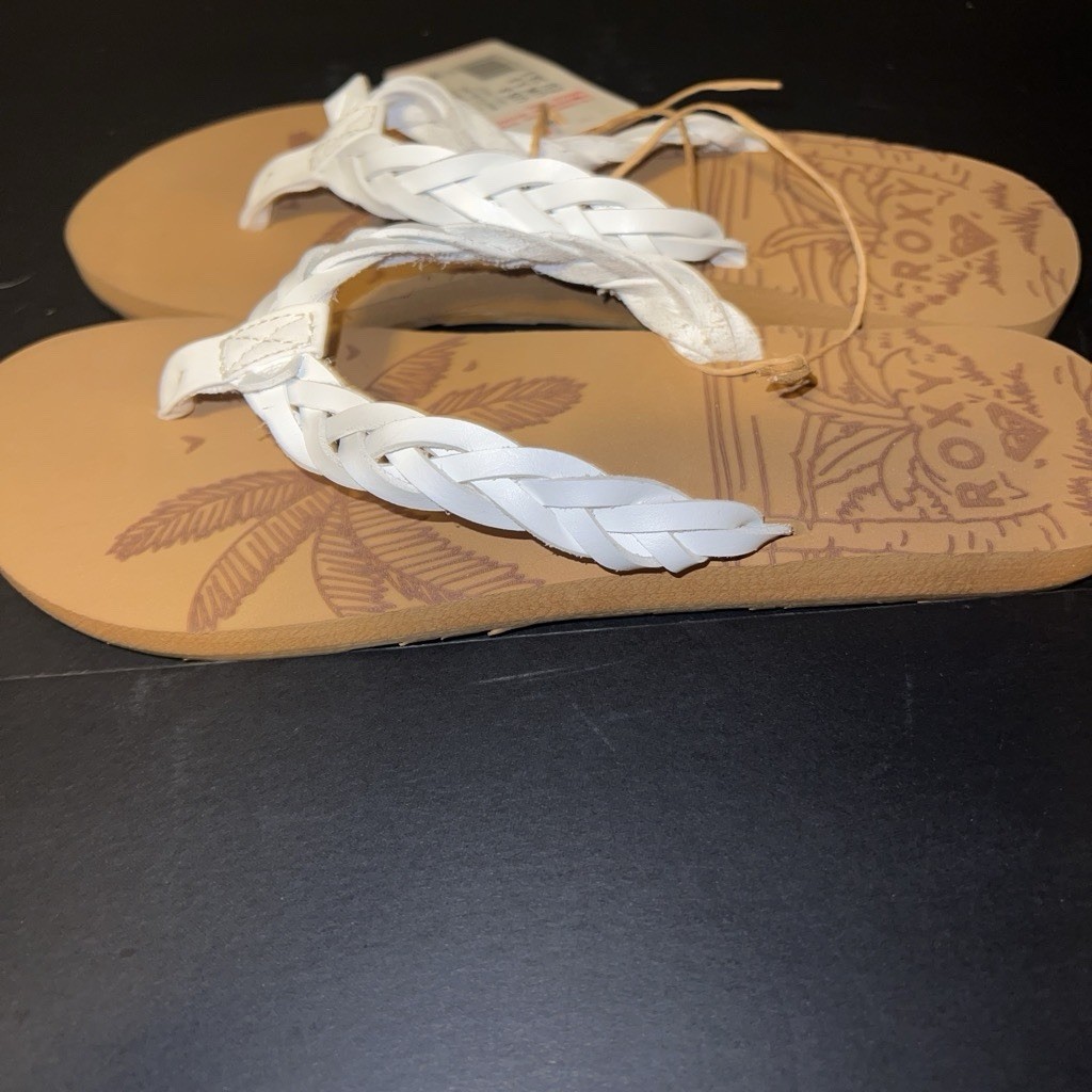 Roxy Women’s Leather Thong Sandals White/Tan Braided Logo Slip On US 8
