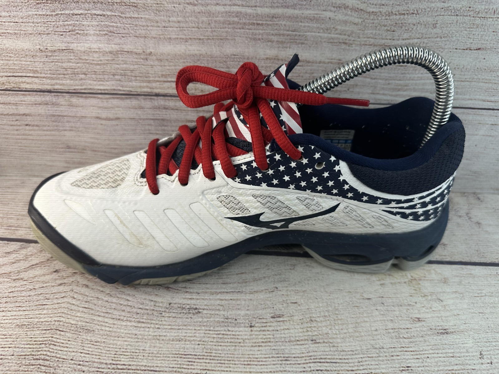 Mizuno Women’s Wave Lightning Z4 Multicolor Volleyball Lace Up Shoes Size 8 US